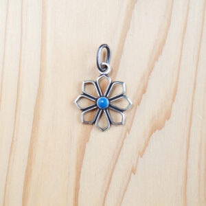 "Yatsu-Giku" Shippō Charm – Ao (Sky Blue), Large