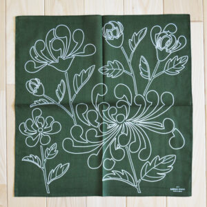 Japanese Chrysanthemum Bandana in Olive green “Miru-iro”