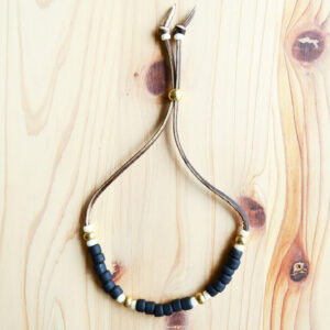 Japanese Beads Bracelet 7mm / Brass / Matte black / Off White /